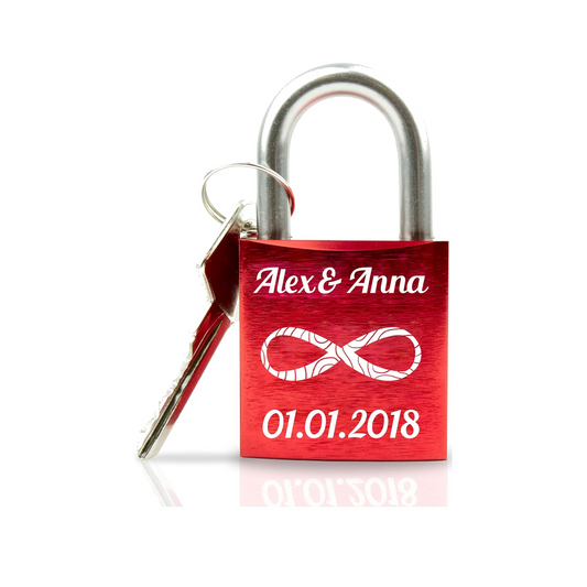 Love lock with engraving from the gift joy brand